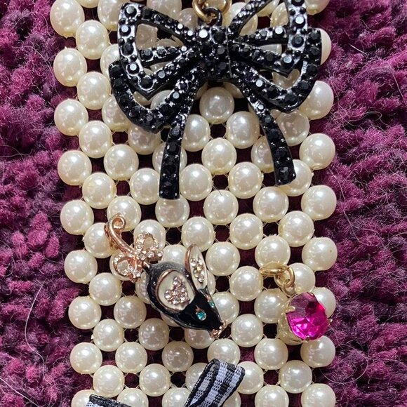 Betsey johnson pearl tie necklace - Picture 2 of 3